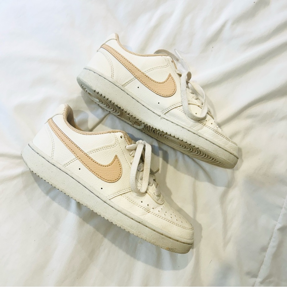 Women’s Nike Sun Club Size 6.5